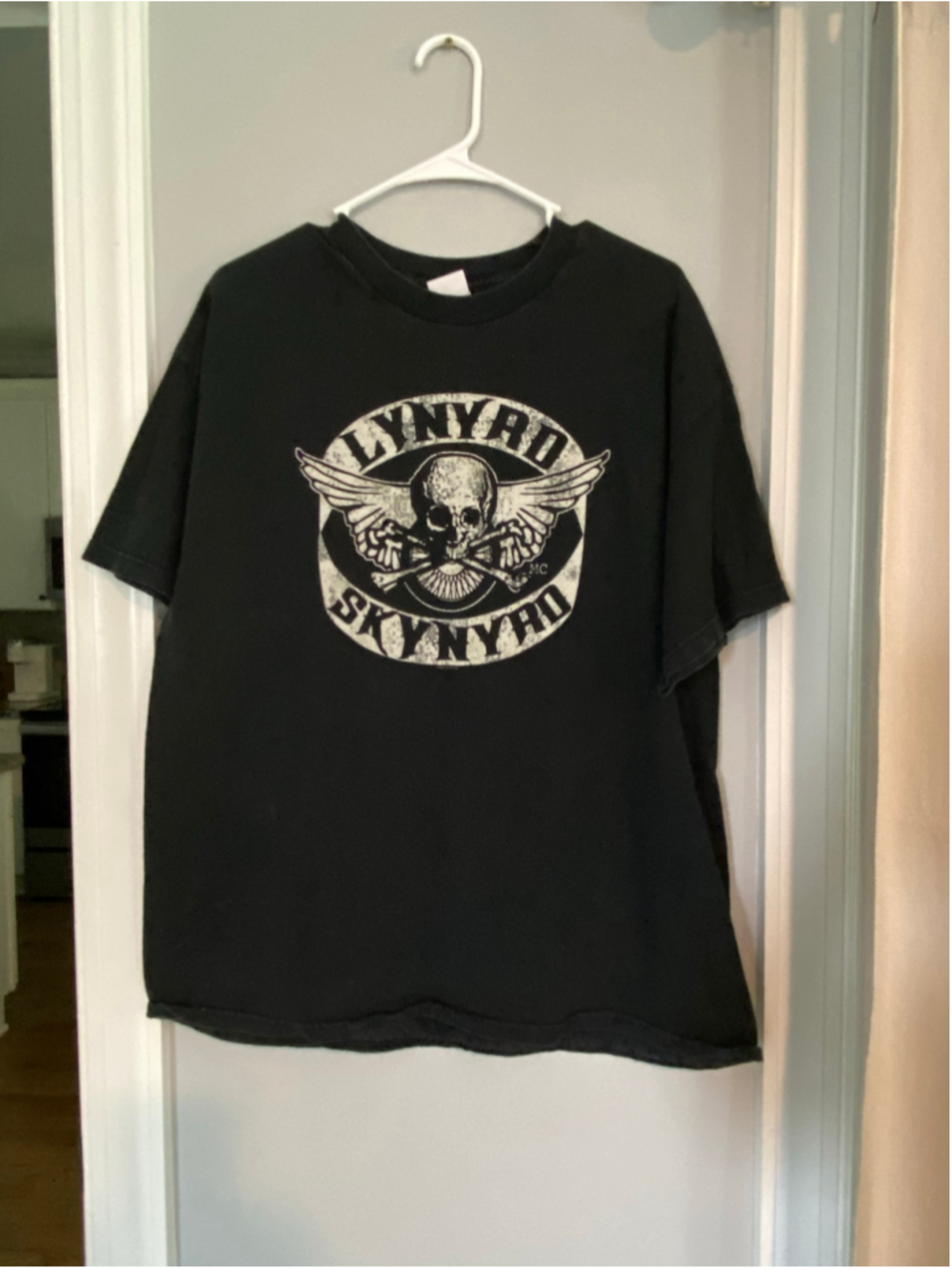 Lynyrd Skynyrd concert T-shirt size extra large